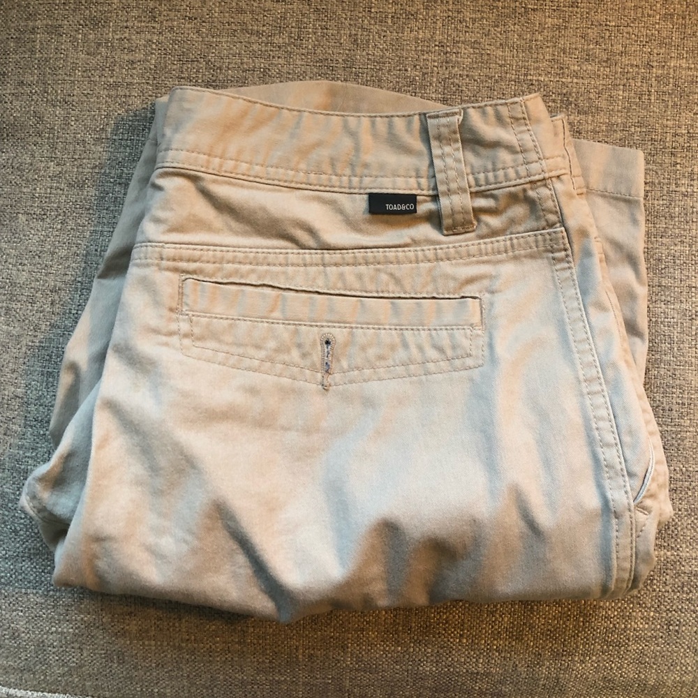 Men’s khaki shorts, Toad & Co shorts, men’s business, summer, eco friendly